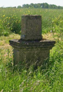 Calvaire route de Pontoy